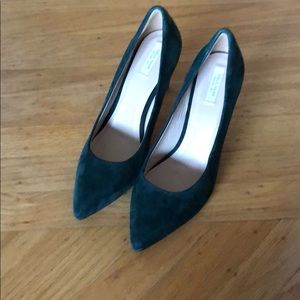 Like New Cole Haan Heels.